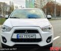 Білий Міцубісі Outlander Sport, об'ємом двигуна 2 л та пробігом 240 тис. км за 8799 $, фото 6 на Automoto.ua
