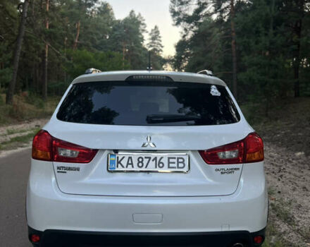 Белый Мицубиси Outlander Sport, объемом двигателя 2 л и пробегом 170 тыс. км за 11000 $, фото 4 на Automoto.ua