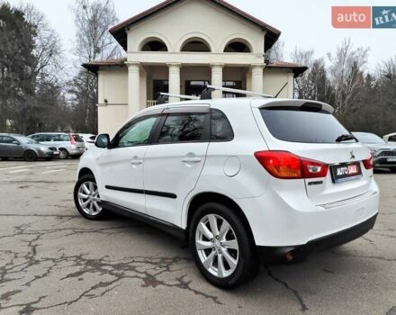 Белый Мицубиси Outlander Sport, объемом двигателя 2.4 л и пробегом 207 тыс. км за 9990 $, фото 8 на Automoto.ua
