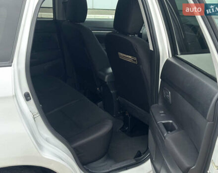 Белый Мицубиси Outlander Sport, объемом двигателя 2 л и пробегом 257 тыс. км за 10800 $, фото 32 на Automoto.ua