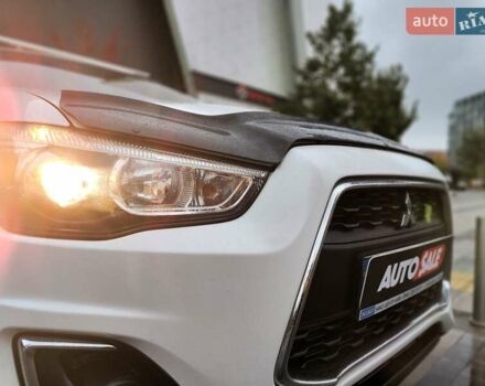 Белый Мицубиси Outlander Sport, объемом двигателя 2.4 л и пробегом 207 тыс. км за 10990 $, фото 32 на Automoto.ua
