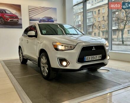 Білий Міцубісі Outlander Sport, об'ємом двигуна 2.4 л та пробігом 160 тис. км за 12500 $, фото 3 на Automoto.ua