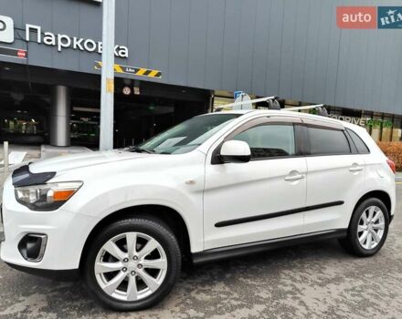 Белый Мицубиси Outlander Sport, объемом двигателя 2.4 л и пробегом 207 тыс. км за 9990 $, фото 8 на Automoto.ua