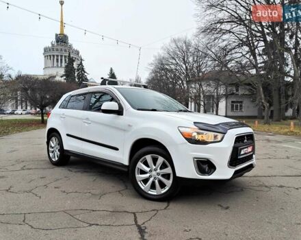 Белый Мицубиси Outlander Sport, объемом двигателя 2.4 л и пробегом 207 тыс. км за 9990 $, фото 21 на Automoto.ua