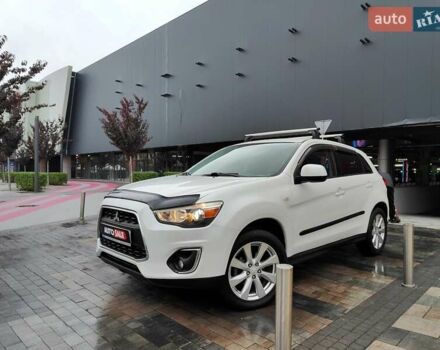 Белый Мицубиси Outlander Sport, объемом двигателя 2.4 л и пробегом 207 тыс. км за 10990 $, фото 8 на Automoto.ua