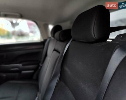 Белый Мицубиси Outlander Sport, объемом двигателя 2.4 л и пробегом 207 тыс. км за 10990 $, фото 45 на Automoto.ua