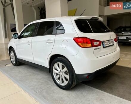 Білий Міцубісі Outlander Sport, об'ємом двигуна 2.4 л та пробігом 160 тис. км за 12500 $, фото 6 на Automoto.ua
