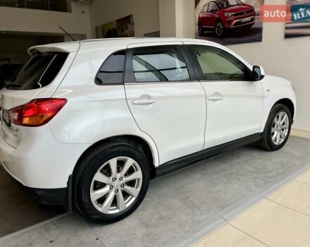 Білий Міцубісі Outlander Sport, об'ємом двигуна 2.4 л та пробігом 160 тис. км за 12500 $, фото 15 на Automoto.ua