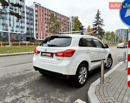 Белый Мицубиси Outlander Sport, объемом двигателя 2.4 л и пробегом 207 тыс. км за 9990 $, фото 26 на Automoto.ua
