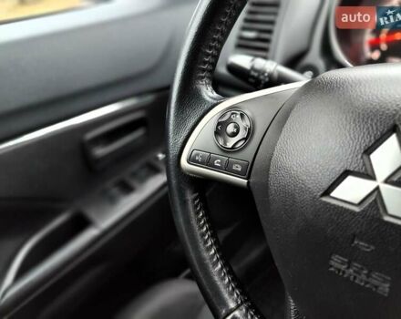 Белый Мицубиси Outlander Sport, объемом двигателя 2.4 л и пробегом 207 тыс. км за 9990 $, фото 47 на Automoto.ua