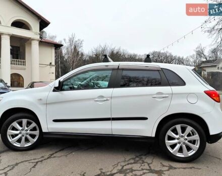 Белый Мицубиси Outlander Sport, объемом двигателя 2.4 л и пробегом 207 тыс. км за 9990 $, фото 4 на Automoto.ua