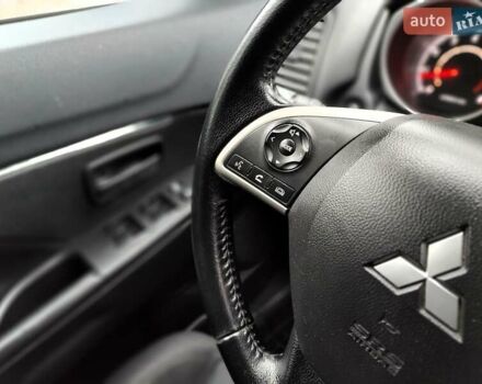 Белый Мицубиси Outlander Sport, объемом двигателя 2.4 л и пробегом 207 тыс. км за 10990 $, фото 51 на Automoto.ua