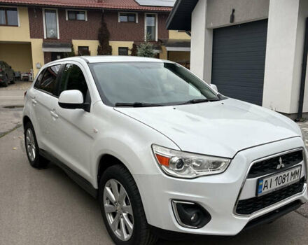 Мицубиси Outlander Sport 2015 в Вышгороде на Automoto.ua Белый Мицубиси Outlander Sport, объемом двигателя 2 л и пробегом 136 тыс. км за 10700 $, фото 1 на Automoto.ua
