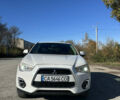 Белый Мицубиси Outlander Sport, объемом двигателя 2 л и пробегом 255 тыс. км за 12000 $, фото 3 на Automoto.ua