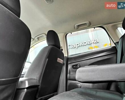 Белый Мицубиси Outlander Sport, объемом двигателя 2.4 л и пробегом 207 тыс. км за 9990 $, фото 58 на Automoto.ua