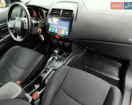 Белый Мицубиси Outlander Sport, объемом двигателя 2.4 л и пробегом 207 тыс. км за 9990 $, фото 44 на Automoto.ua