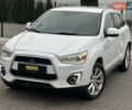 Белый Мицубиси Outlander Sport, объемом двигателя 2 л и пробегом 257 тыс. км за 10800 $, фото 3 на Automoto.ua