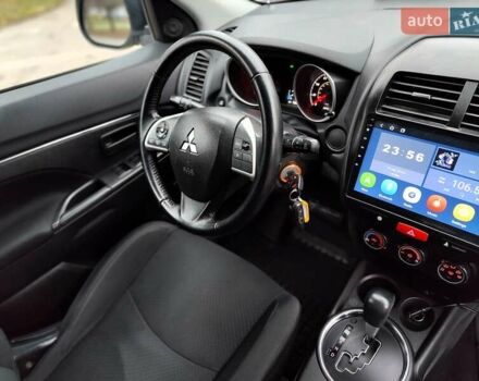 Белый Мицубиси Outlander Sport, объемом двигателя 2.4 л и пробегом 207 тыс. км за 9990 $, фото 46 на Automoto.ua