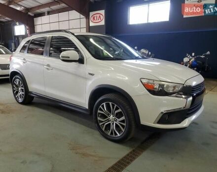 Белый Мицубиси Outlander Sport, объемом двигателя 2.4 л и пробегом 186 тыс. км за 1600 $, фото 3 на Automoto.ua