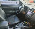 Белый Мицубиси Outlander Sport, объемом двигателя 2 л и пробегом 206 тыс. км за 9000 $, фото 5 на Automoto.ua