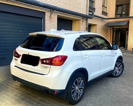 Білий Міцубісі Outlander Sport, об'ємом двигуна 2 л та пробігом 203 тис. км за 11999 $, фото 2 на Automoto.ua