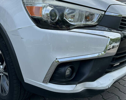 Белый Мицубиси Outlander Sport, объемом двигателя 2.36 л и пробегом 123 тыс. км за 10500 $, фото 2 на Automoto.ua