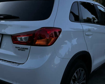 Білий Міцубісі Outlander Sport, об'ємом двигуна 2 л та пробігом 77 тис. км за 14000 $, фото 9 на Automoto.ua
