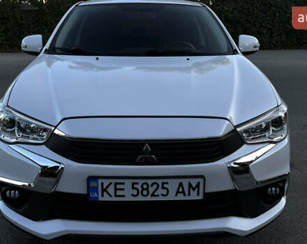 Білий Міцубісі Outlander Sport, об'ємом двигуна 2 л та пробігом 77 тис. км за 14000 $, фото 5 на Automoto.ua