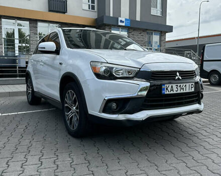 Белый Мицубиси Outlander Sport, объемом двигателя 2.36 л и пробегом 123 тыс. км за 10500 $, фото 1 на Automoto.ua