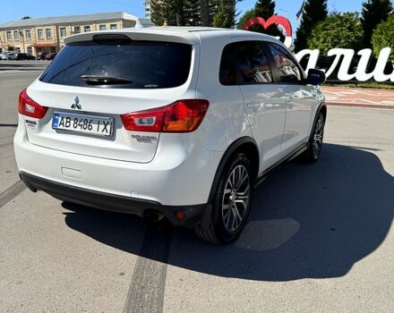 Белый Мицубиси Outlander Sport, объемом двигателя 2 л и пробегом 110 тыс. км за 12600 $, фото 3 на Automoto.ua