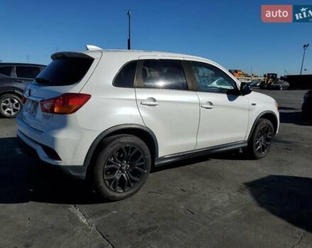 Білий Міцубісі Outlander Sport, об'ємом двигуна 2 л та пробігом 154 тис. км за 1500 $, фото 3 на Automoto.ua
