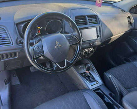 Белый Мицубиси Outlander Sport, объемом двигателя 2 л и пробегом 144 тыс. км за 16400 $, фото 15 на Automoto.ua