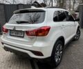 Білий Міцубісі Outlander Sport, об'ємом двигуна 2.4 л та пробігом 68 тис. км за 17000 $, фото 4 на Automoto.ua