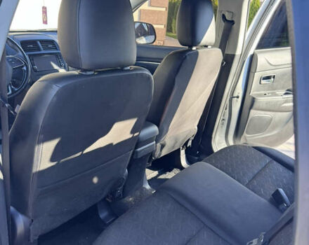 Белый Мицубиси Outlander Sport, объемом двигателя 2 л и пробегом 144 тыс. км за 16400 $, фото 22 на Automoto.ua