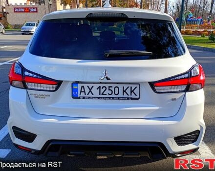 Белый Мицубиси Outlander Sport, объемом двигателя 2 л и пробегом 90 тыс. км за 16500 $, фото 5 на Automoto.ua