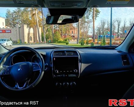 Белый Мицубиси Outlander Sport, объемом двигателя 2 л и пробегом 90 тыс. км за 16500 $, фото 12 на Automoto.ua