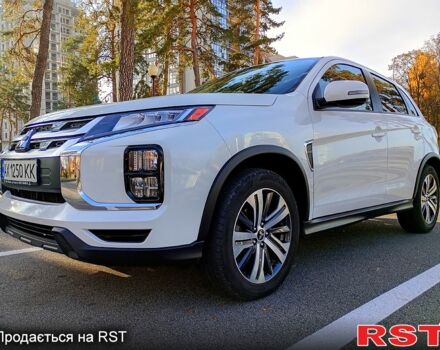 Белый Мицубиси Outlander Sport, объемом двигателя 2 л и пробегом 90 тыс. км за 16500 $, фото 1 на Automoto.ua