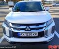 Белый Мицубиси Outlander Sport, объемом двигателя 2 л и пробегом 90 тыс. км за 16500 $, фото 2 на Automoto.ua