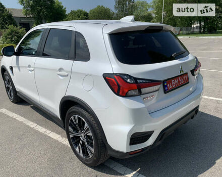 Белый Мицубиси Outlander Sport, объемом двигателя 2.4 л и пробегом 44 тыс. км за 20500 $, фото 6 на Automoto.ua