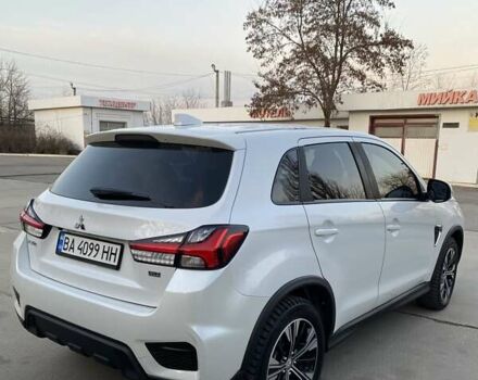 Белый Мицубиси Outlander Sport, объемом двигателя 2.4 л и пробегом 59 тыс. км за 19000 $, фото 6 на Automoto.ua