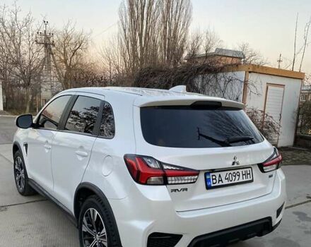 Белый Мицубиси Outlander Sport, объемом двигателя 2.4 л и пробегом 59 тыс. км за 19000 $, фото 7 на Automoto.ua