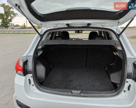 Белый Мицубиси Outlander Sport, объемом двигателя 2 л и пробегом 89 тыс. км за 17900 $, фото 2 на Automoto.ua