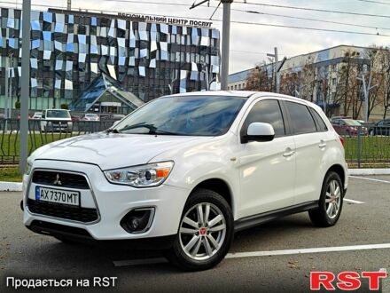 Білий Міцубісі Outlander Sport, об'ємом двигуна 2 л та пробігом 240 тис. км за 8799 $, фото 1 на Automoto.ua