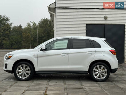 Мицубиси Outlander Sport 2013 в Смеле на Automoto.ua Белый Мицубиси Outlander Sport, объемом двигателя 2 л и пробегом 160 тыс. км за 10800 $, фото 1 на Automoto.ua