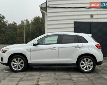 Білий Міцубісі Outlander Sport, об'ємом двигуна 2 л та пробігом 160 тис. км за 10800 $, фото 1 на Automoto.ua