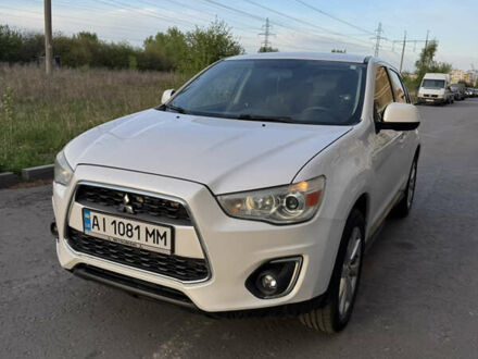 Мицубиси Outlander Sport 2015 в Вышгороде на Automoto.ua Белый Мицубиси Outlander Sport, объемом двигателя 2 л и пробегом 136 тыс. км за 11900 $, фото 1 на Automoto.ua