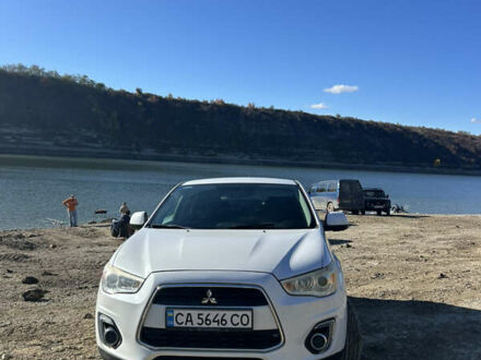 Міцубісі Outlander Sport 2015 у Києві на Automoto.ua Білий Міцубісі Outlander Sport, об'ємом двигуна 2 л та пробігом 255 тис. км за 12000 $, фото 1 на Automoto.ua