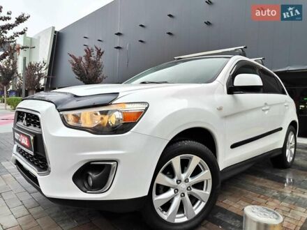 Мицубиси Outlander Sport 2015 в Киеве на Automoto.ua Белый Мицубиси Outlander Sport, объемом двигателя 2.4 л и пробегом 207 тыс. км за 10990 $, фото 1 на Automoto.ua