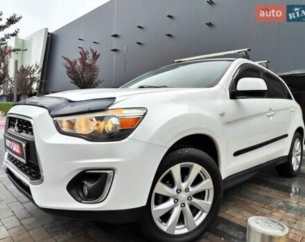 Міцубісі Outlander Sport 2015 у Києві на Automoto.ua Білий Міцубісі Outlander Sport, об'ємом двигуна 2.4 л та пробігом 207 тис. км за 10990 $, фото 1 на Automoto.ua