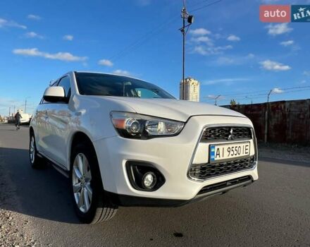 Міцубісі Outlander Sport 2015 у Києві на Automoto.ua Білий Міцубісі Outlander Sport, об'ємом двигуна 2 л та пробігом 168 тис. км за 12500 $, фото 1 на Automoto.ua